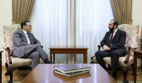 Встреча министра иностранных дел Армении с членом Сената Канады Лео Хусакосом