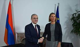 Zohrab Mnatsakanyan met with Federica Mogherini