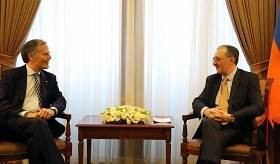 ԱԳ նախարար Զոհրաբ Մնացականյանը հանդիպեց Իտալիայի արտաքին գործերի և միջազգային համագործակցության նախարար Էնցո Միլանեզիին