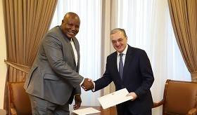 Ambassador of the Republic of Congo to the Republic of Armenia David Madouka handed over the copies of his credentials to Foreign Minister Zohrab Mnatsakanyan