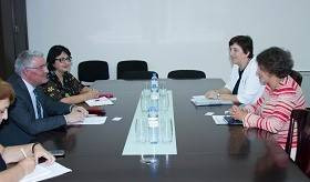 Встреча заместителя министра иностранных дел Ашота Овакимяна с Региональным директором Детского фонда ООН (ЮНИСЕФ) Афшан Хан