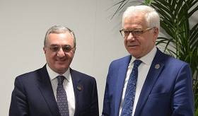 Встреча Зограба Мнацаканяна с министром иностранных дел Польши