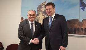 Зограб Мнацаканян встретился с министром иностранных дел Словакии