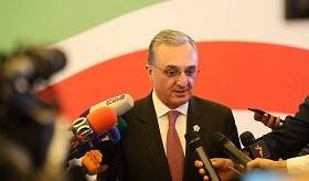 Briefing with journalists by the Foreign Minister of Armenia Zohrab Mnatsakanyan at Yerablur