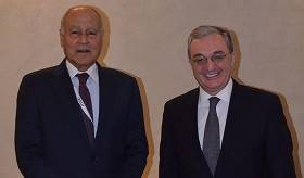 Зограб Мнацаканян встретился с генеральным секретарем Лиги арабских государств