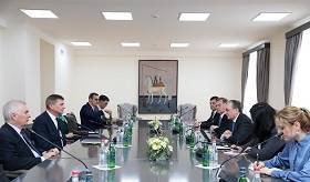 Министр ИД Зограб Мнацаканян встретился с вице-президентом Европейской комиссии
