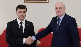 Դեսպան Բադալյանի հանդիպումը Թուրքմենստանի տեքստիլ արդյունաբերության նախարարի հետ