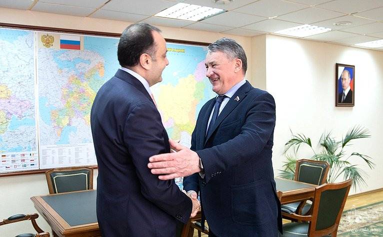 Посол Армении в России и заместитель Председателя Совета Федерации РФ провели рабочую встречу