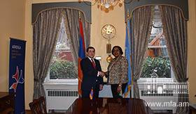 Republic of Armenia and the Commonwealth of Dominica established diplomatic relations