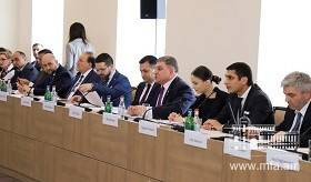 Первое заседание межправительственной комиссии Армения-ОАЭ в Ереване.