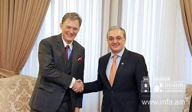 Встреча министра иностранных дел Зограба Мнацаканяна с заместителем помощника госсекретаря США Джорджем Кентом.