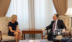 Министр иностранных дел Зограб Мнацаканян  встретился с заместителем помощника генерального секретаря ООН Осой Регнер