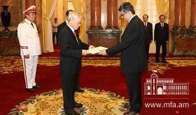 Դեսպան Կաժոյանն իր հավատարմագրերը հանձնեց Վիետնամի նախագահին