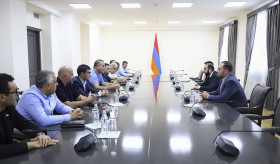 Ararat Mirzoyan received the delegation of the deputies of the National Assembly of Artsakh