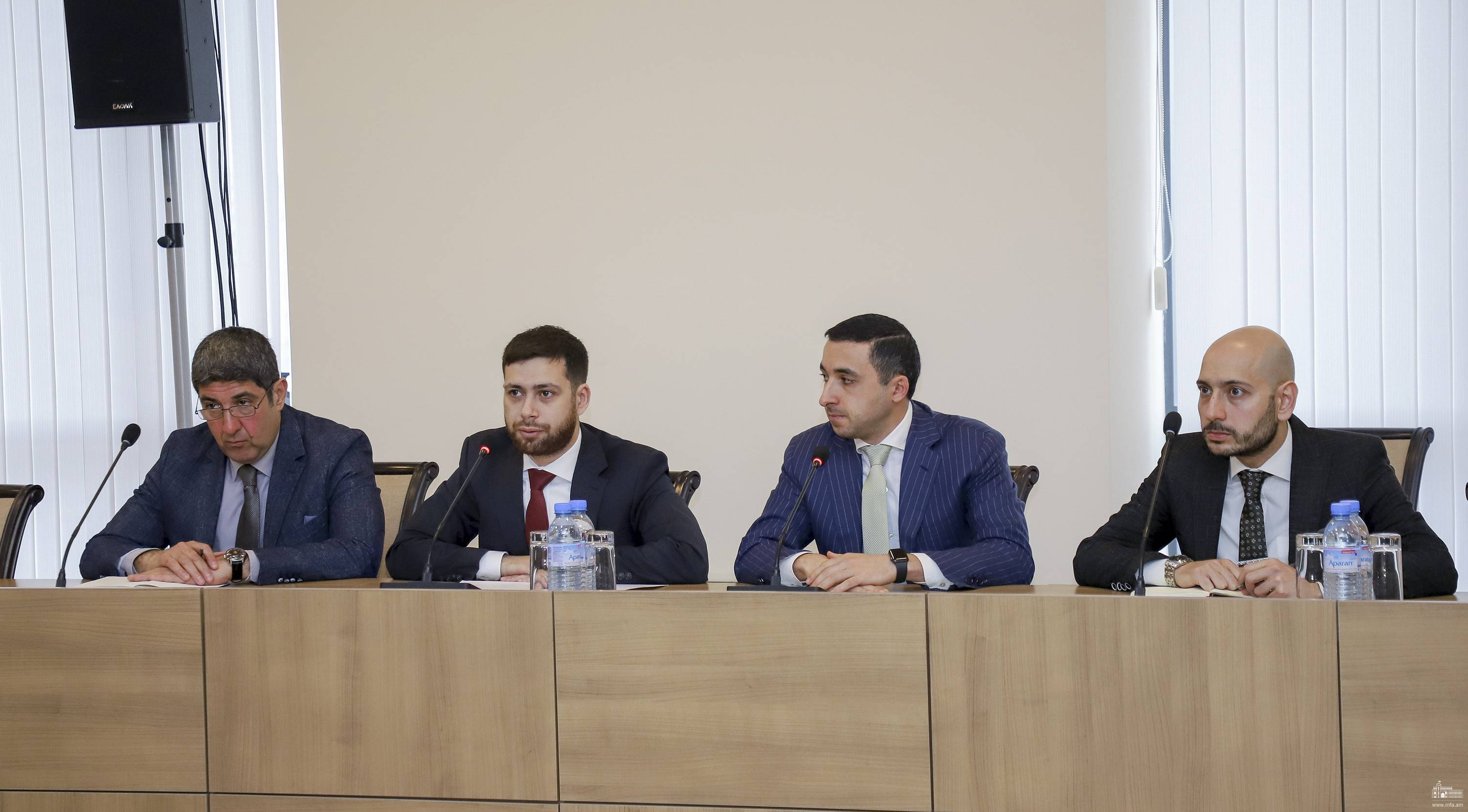 Deputy Foreign Minister Of Armenia Vahan Kostanyan Met With The Delegation Of The Armenia Iraq