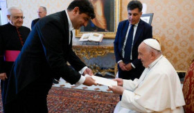 Ambassador of Armenia to the Holy See presented credentials to His Holiness Pope Francis