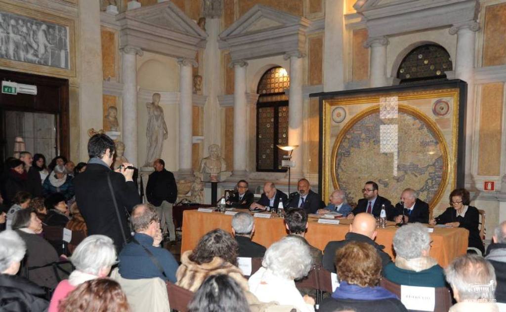 В национальной библиотеке Венеции “Марчиана” открылась выставка, посвященная Геноциду армян