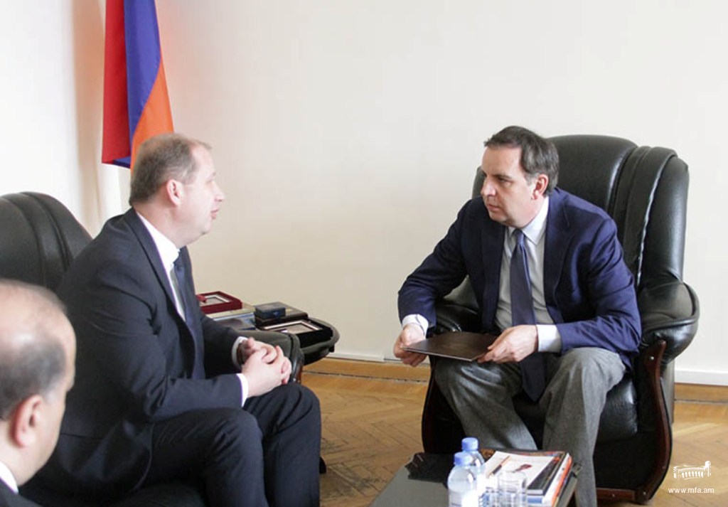 Новоназначенный посол Словакии в Республике Армения вручил копии верительных грамот заместителю министра иностранных дел Армении