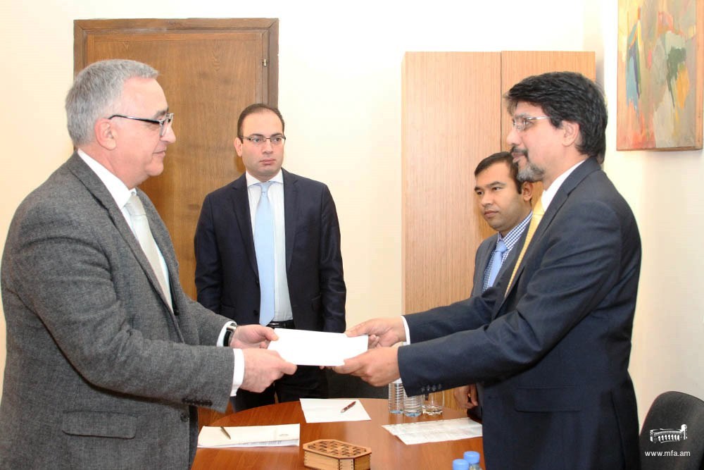 Newly-appointed Ambassador of Bangladesh handed over the copies of his credentials to Deputy Foreign Minister