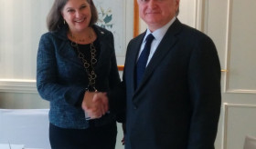 Edward Nalbandian met Victoria Nuland