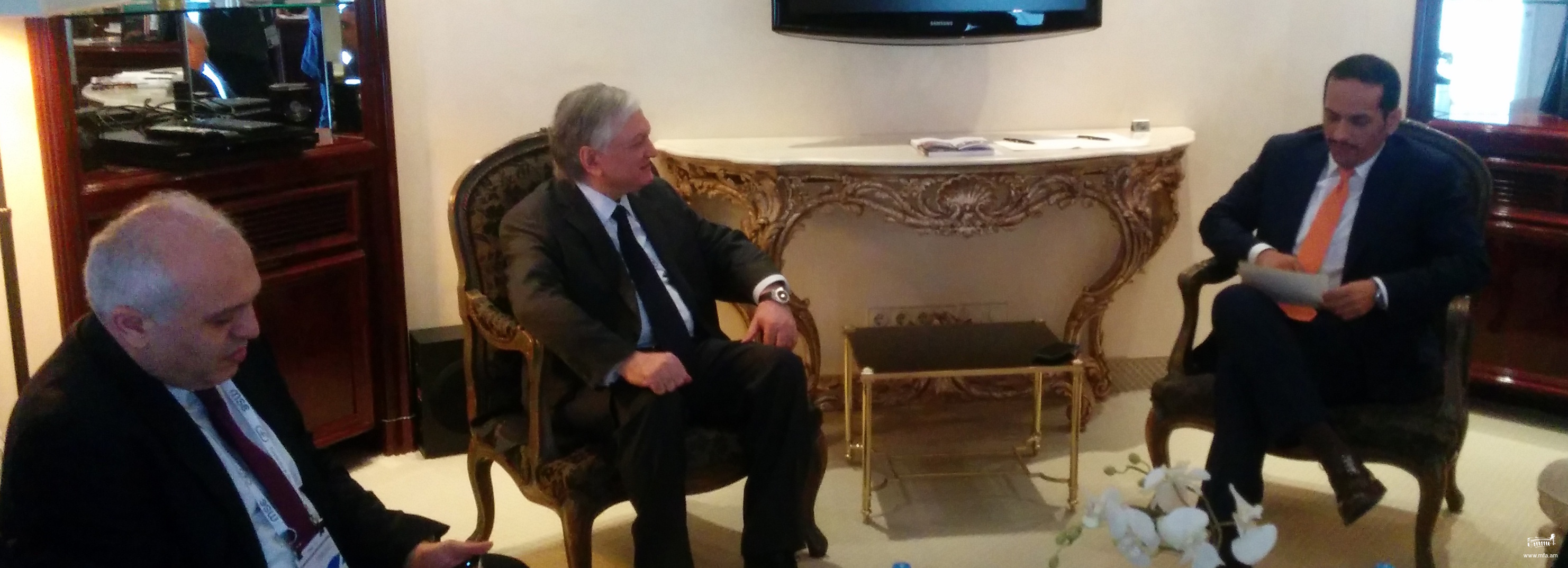 Министр иностранных дел Армении встретился с министром иностранных дел Катара