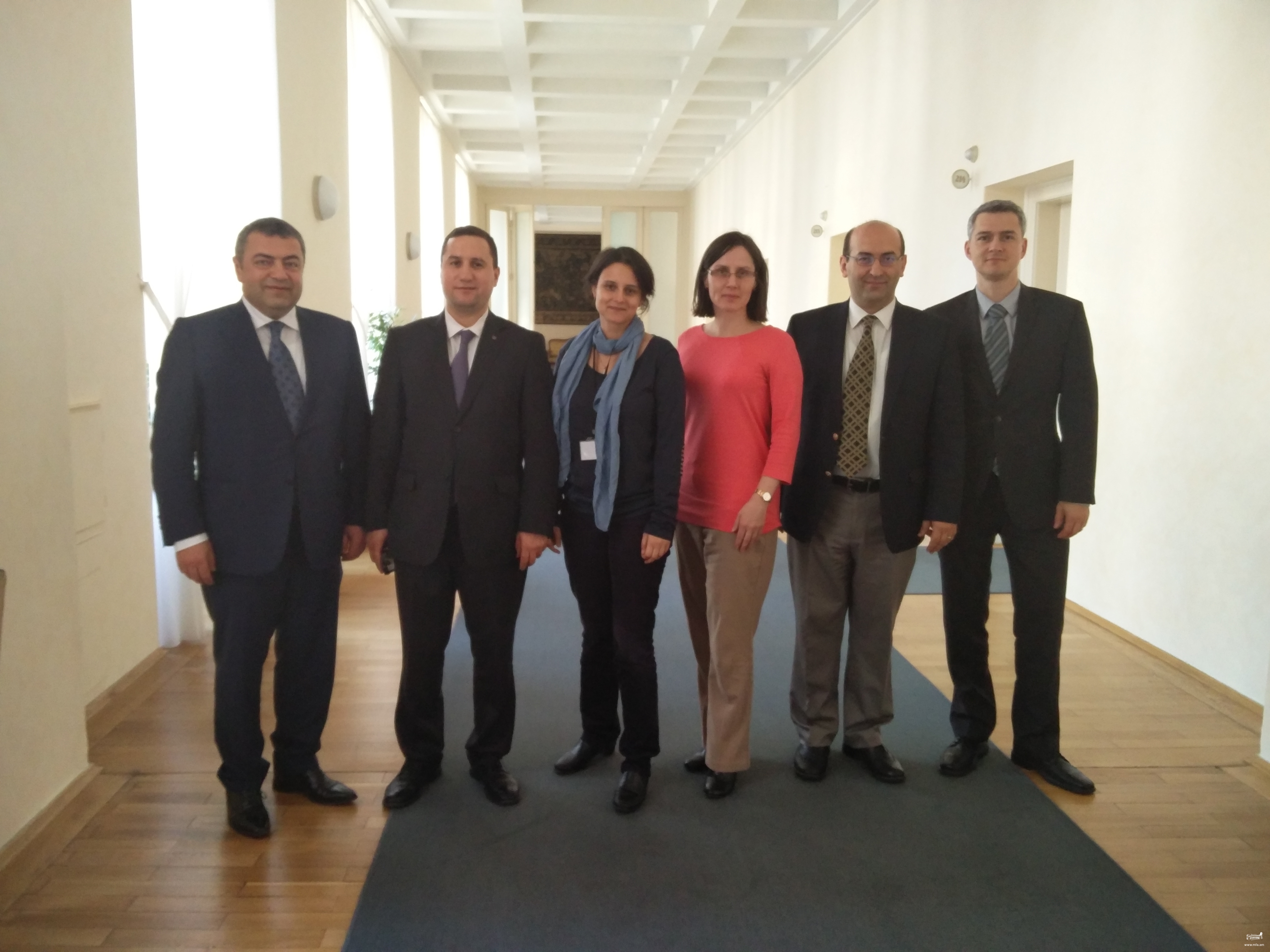 Консультации между министерствами иностранных дел Армении и Чехии по информационному обеспечению внешней политики