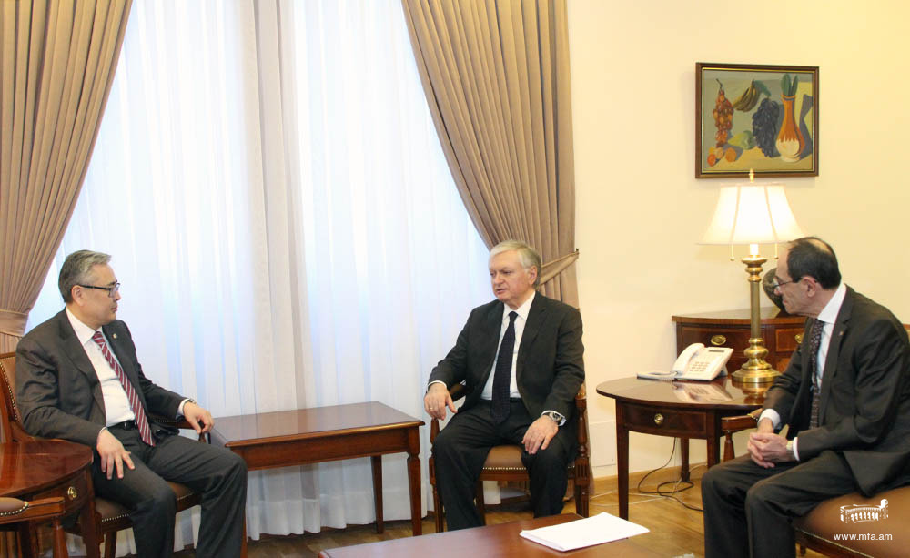 Министр иностранных дел Армении принял заместителя министра иностранных дел Казахстана