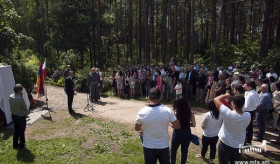 Unveiling of cross-stone in Polish city of Polanów