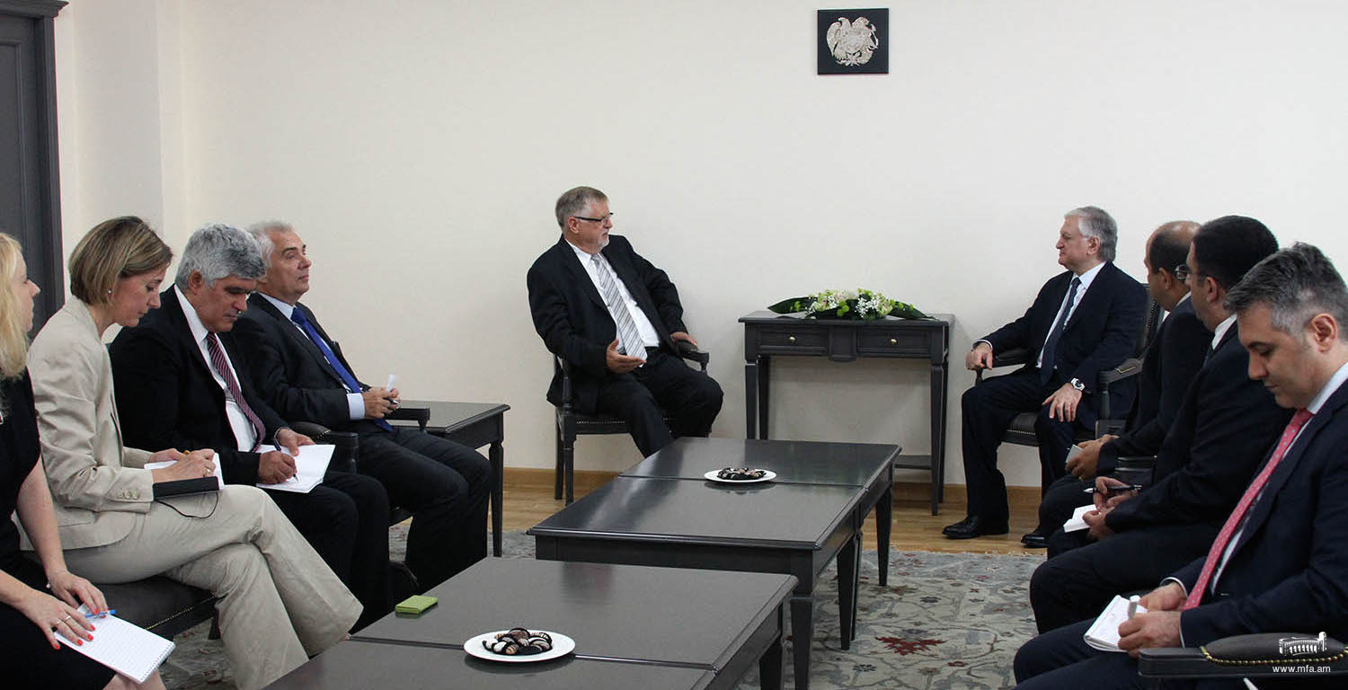 Le Ministre des Affaires Etrangères d’Arménie a reçu le Représentant Spécial de l’UE