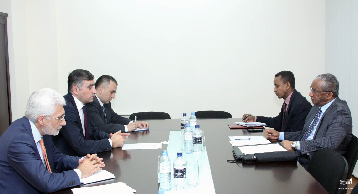 Новый посол Эфиопии в Армении вручил копии верительных грамот заместителю министра иностранных дел