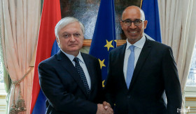 FM of Armenia had a meeting with the French Secretary of State for European Affairs