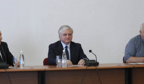 Foreign minister of Armenia delivered a lecture at Yerevan State University  