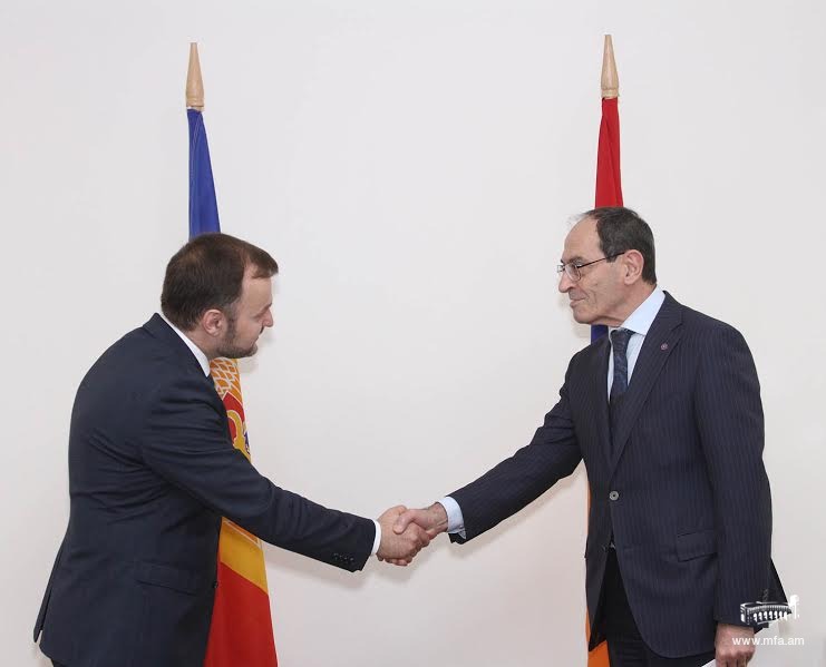 Новый посол Молдовы вручил копии верительных грамот заместителю министра иностранных дел