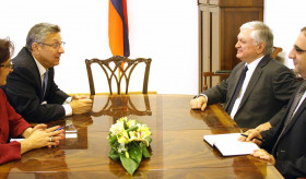 Foreign Minister received co-chairman of the Armenian Assembly of America