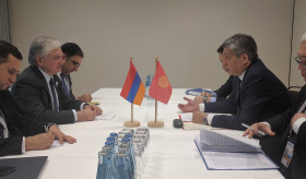 Встреча Эдварда Налбандяна с министром ИД Кыргызстана