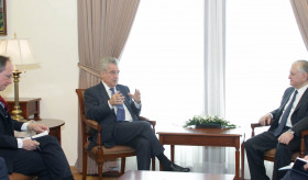 Minister Edward Nalbandian met with the former President of Austria Heinz Fischer