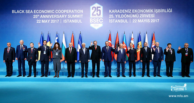 В Стамбуле состоялся саммит, посвященный 25-летию основания Организации Черноморского экономического сотрудничества