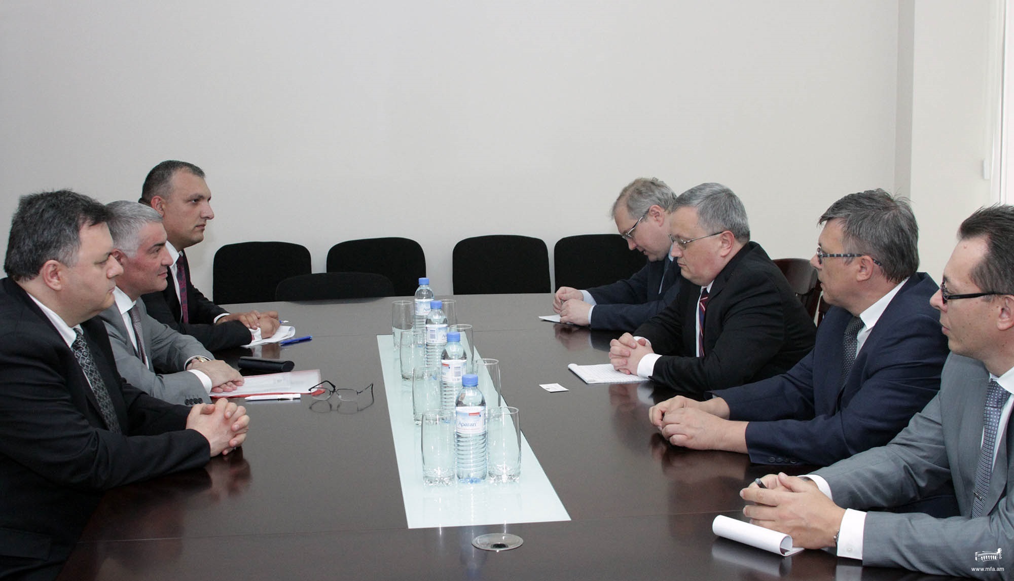 Политические консультации между министерствами иностранных дел Армении и России по вопросам сотрудничества с североамериканскими странами