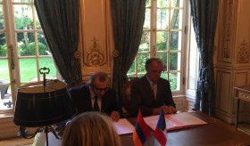 «Ֆարմ կրեդիտ Արմենիա» վարկային ընկերության և ֆրանսիական «Caisses d’Epargne»-ի ազգային ֆեդերացիայի միջև համագործակցության համաձայնագրի  ստորագրում