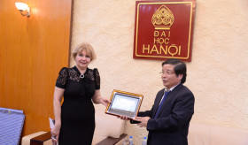 Վիետնամում ՀՀ դեսպանի հանդիպումը Հանոյի համալսարանի նախագահի հետ