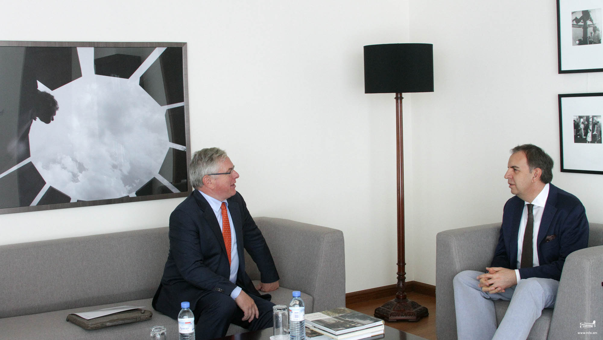 Новый посол Дании вручил копии своих верительных грамот заместителю министра иностранных дел Армении