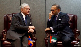 Հայաստանի արտգործնախարարը հանդիպեց Արաբական Միացյալ էմիրությունների արտաքին գործերի պետական նախարարի հետ 