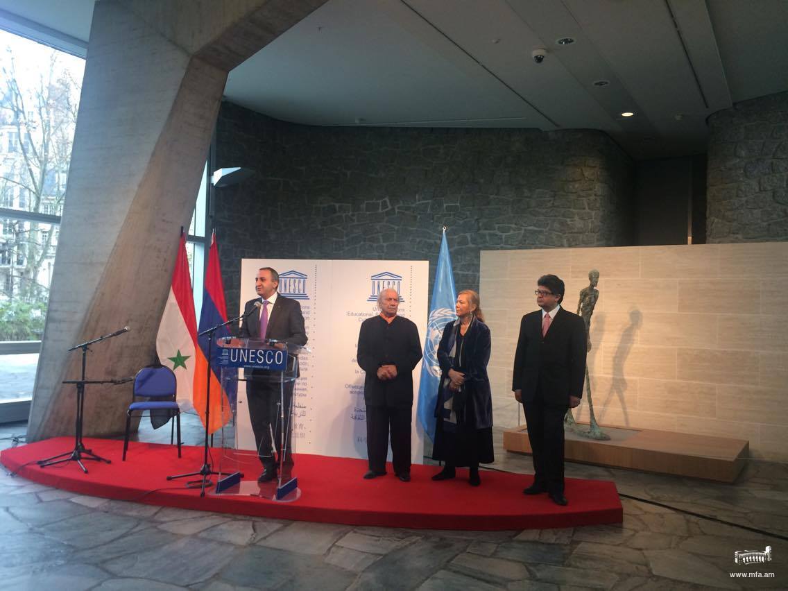 L’inauguration de l'exposition des œuvres du sculpteur franco-arménien, Toros Rasguélénian, au siège l’UNESCO