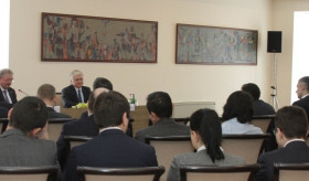 Հայաստանի արտգործնախարար Էդվարդ Նալբանդյանը հանդիպեց Լյուքսեմբուրգի  արտաքին գործերի և եվրոպական հարցերի նախարար Ժան Ասելբորնի հետ