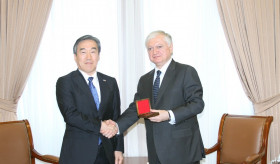 Эдвард Налбандян принял посла Японии в Армении по случаю завершения его дипломатической миссии