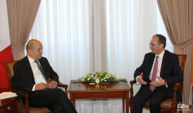 Встреча министра иностранных дел Армении Зограба Мнацаканяна с министром Европы и иностранных дел Франции Жан-Ивом Ле Дрианом