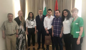 Դեսպան Սարգսյանը հանդիպեց հայերեն սովորող բուլղար ուսանողների հետ