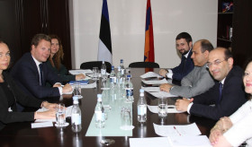 Политические консультации между министерствами иностранных дел Армении и Эстонии