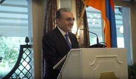 Встреча министра иностранных дел Зограба Мнацаканяна с представителями армянской общины Швейцарии