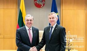 Министр иностранных дел Зограб Мнацаканян встретился с Председателем Сейма Литвы и членами парламентской группы дружбы Литва-Армения